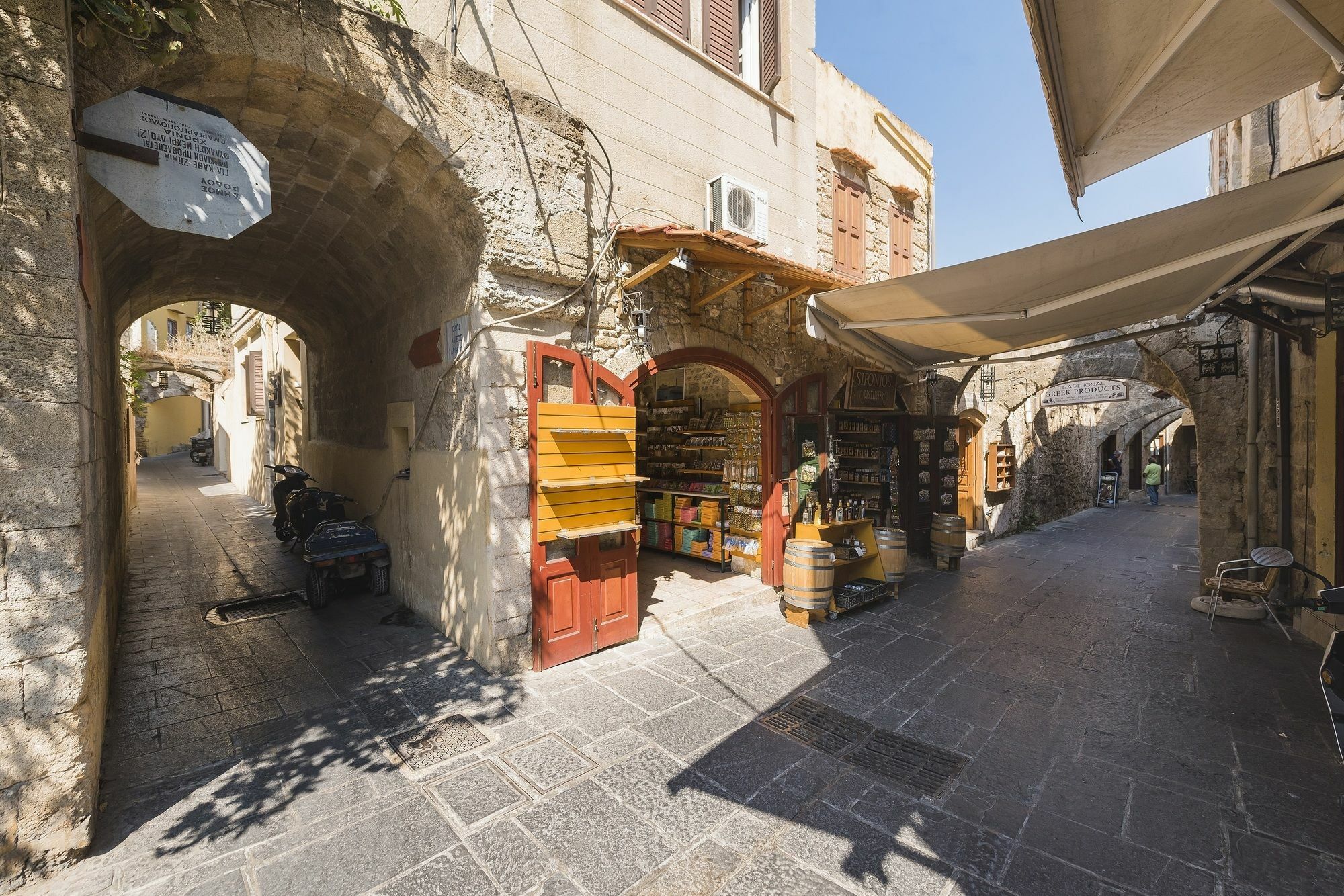 Old Town Apartment *